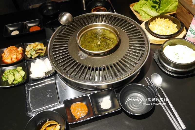 小食光｜東區韓式烤肉。지화자韓式烤肉終結王桌邊服務超貼心‧輕鬆當女王
